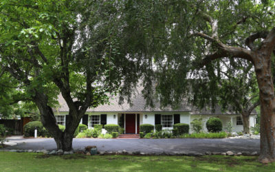 Episcopal residence in a TV ad