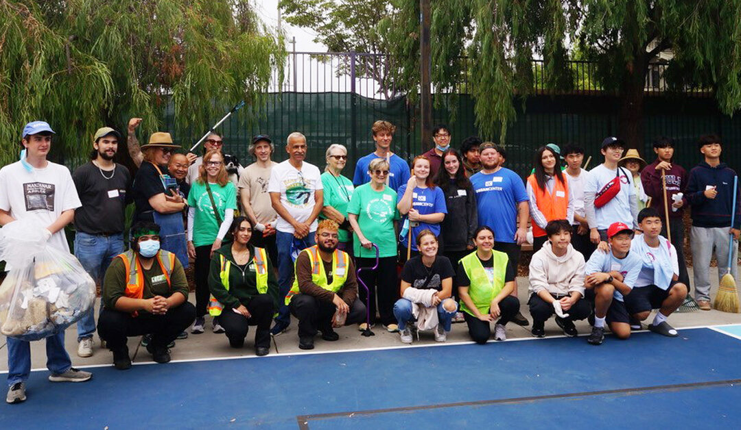 Episcopalians join other volunteers in Echo Park for World Cleanup Day