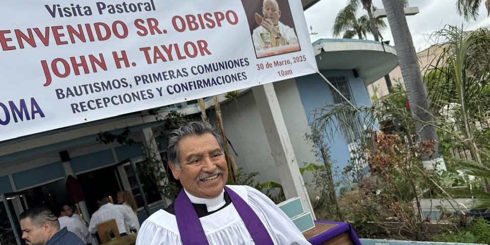 Visiting La Iglesia de San Clemente, Huntington Park